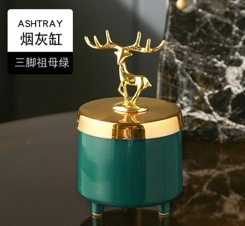 Luxury Deer Golden Hollow Lace Ashtrays with Lid Living Room Decoration And Gold Frame Emerald Ceramic Ashtrays